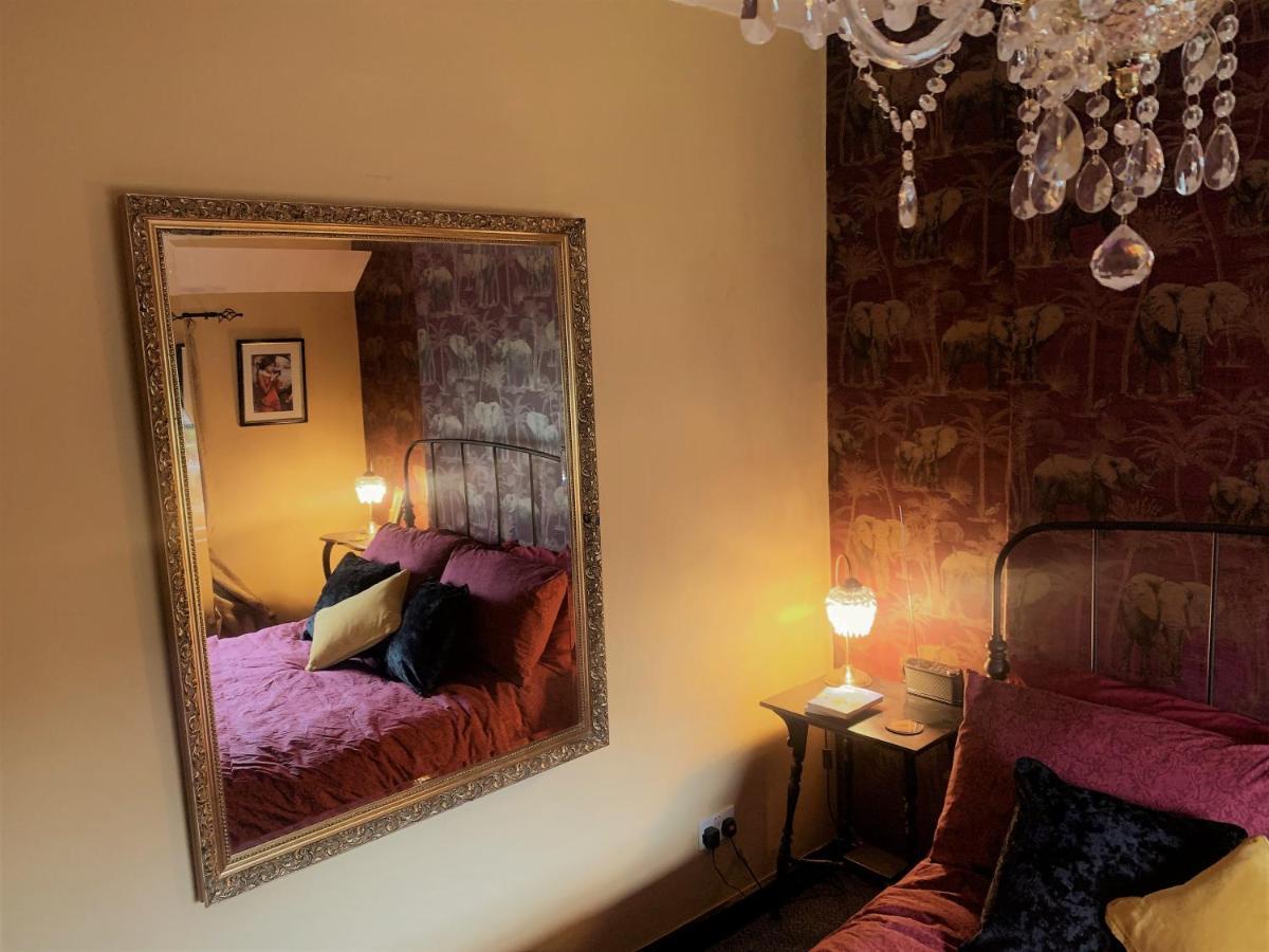 Bed and Breakfast Bohemianbreezebreaks Thornton Dale Exterior foto